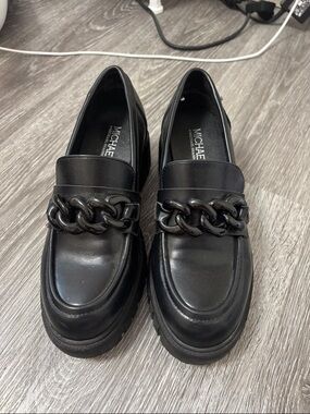 MICHAEL Michael Kors Black Leather Chain-Trim Loafers
